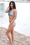 jacqueline macinnes Legno mostra off Il suo sticky bikini corpo
