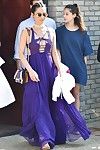 Olivia munn zeigen Milch Dosen in ein eintauchen lila Kostüm