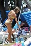 Kate hudson arse in a miniscule yellow bikini ready