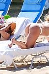 Kate hudson tanning her wonderful bikini ass