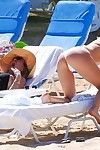 Kate Hudson tanning cô ấy Tuyệt vời bikini Đít