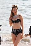 Petra nemcova Boobsy trong cổ điển điệu polka chấm Bikini