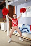 Cheerleader Tabitha ficken phallus Wärmetauscher