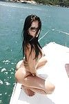 bootylicious Latijn chick hottie Gina Jolie presentatie haar deviant wendingen outdoor