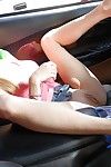 جذابة خرافية الأميرة نيكول راي wanking لها منقوع الفرج في على السيارة