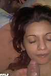 印度 女朋友 吸吮 腊肠 在 沙发床