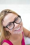 charmant bébé dans lunettes Katerina Kay obtient Tous Son face jizzed