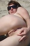 Plage Candide Topless les adolescents Plage des monticules gros des monticules dans public