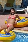 Candid Bãi biển thiếu niên Topless thích những trời Topless sunbathing