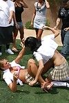 Schulmädchen Halia Hill und Carmen McCarthy Erhalten bestraft Mit ein Gruppe Sex