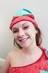 Christmas angel Lizzie Bell has intercourse with perverted long-dicked Santa - PornPics.com