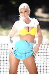 outdoor poseren op groot tieten en verstandig kont Sport prinses Britney amber