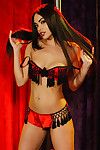 Erstaunlich Schöne Strippen Tänzerin allmählich Rutschen aus Ihr sexy Dessous