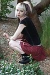 टैटू परी लड़की symone प्रस्तुत गैर में nature\'s वेश सड़क पर में pleated स्कर्ट