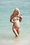 Plaj Peeping Tom Casuslar ıslak Peri Bebeğim Uma Jolie ve onu phat Ass içinde Bikini