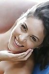लैटिन देश की पॉर्न स्टार कैरोलिना Abril slithers पर लंड के लिए कम पर चेहरा