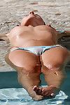 레나 니콜 완벽한 물방울 젖 엉덩이 에 투명 아 파 마이크로 bi