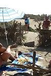реальные Любительское нудисты получение наружная на Горячая раскрыта пляжи