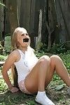 भयंकर चुदाई बंधक परपीड़न सेक्स दृश्य के साथ एक सुंदर बड़े स्तन लड़की Kayla ग्रीन घर के बाहर