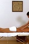 Asiatische Brünette Haar Miyuki Sohn ist tun ein Erstaunlich massage zu Ihr Kunden Ramrod