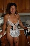 ประสบการณ์ ผมบลอนด์ ท่านหญิง Ivee แสดง อ ข้อความ adorned ก้น ใน ห้องครัว
