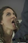 لاتينا فرخ كارولينا April تقديم عرقي عن طريق الفم الجنس بالنسبة نائب الرئيس على الوجه