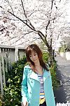 Japanese babe in public