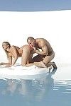 outdoor anaal coïtus Scene met Mia Malkova als een met groot horseshit vanguard zwembad