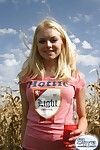Blonde amateur teen tease dimming in corn field